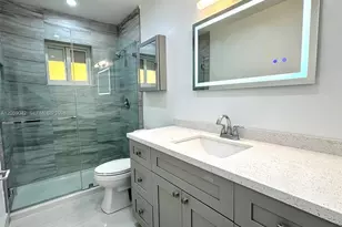 105-107 NE 30th Ct, Wilton Manors, FL 33334 - Photo 11