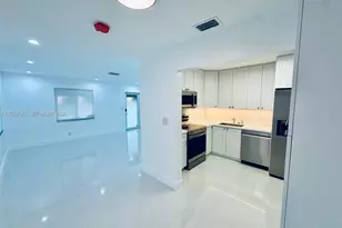 105-107 NE 30th Ct, Wilton Manors, FL 33334 - Photo 5