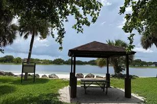 9715 Hammocks Blvd, Miami, FL 33196 - Photo 17