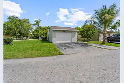 1378 Osprey Ct, Homestead, FL 33035 - Photo 23