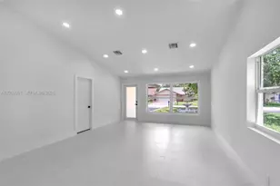 2828 NW 95th Ave, Coral Springs, FL 33065 - Photo 7