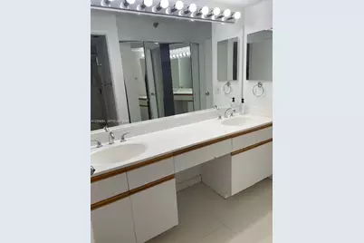 3400 NE 192nd St #1910, Aventura, FL 33180 - Photo 11