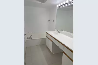 3400 NE 192nd St #1910, Aventura, FL 33180 - Photo 13