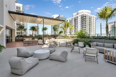 11 NE 6th St #1710, Miami, FL 33132 - Photo 13