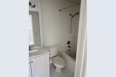 8906 W Flagler St #216, Miami, FL 33174 - Photo 9
