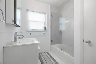 1010 NE 105th St, Miami Shores, FL 33138 - Photo 27