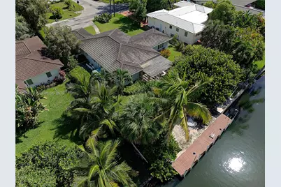 1010 NE 105th St, Miami Shores, FL 33138 - Photo 35