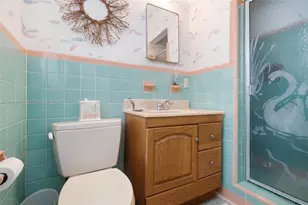 1010 NE 105th St, Miami Shores, FL 33138 - Photo 43