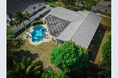 1760 SW 12th St, Boca Raton, FL 33486 - Photo 43