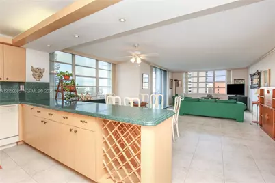 2780 NE 183rd St #901, Aventura, FL 33160 - Photo 3