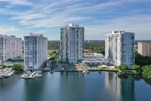 2780 NE 183rd St, Aventura, FL 33160 - Photo 15