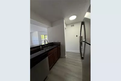 510 S Park Rd #23-10, Hollywood, FL 33021 - Photo 15