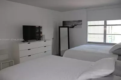 5161 Collins Ave #1510, Miami Beach, FL 33140 - Photo 23