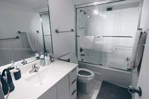 5161 Collins Ave, Miami Beach, FL 33140 - Photo 3