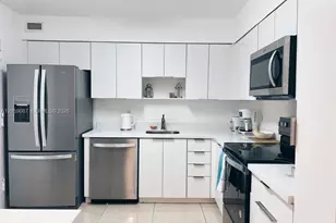 5161 Collins Ave, Miami Beach, FL 33140 - Photo 1