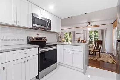 500 NE 95th St, Miami Shores, FL 33138 - Photo 17