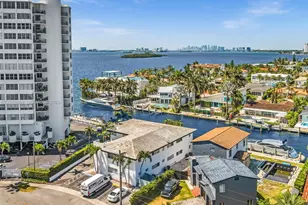 11900 N Bayshore Dr, North Miami, FL 33181 - Photo 31