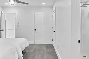 11900 N Bayshore Dr, North Miami, FL 33181 - Photo 15