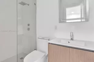 11900 N Bayshore Dr, North Miami, FL 33181 - Photo 27