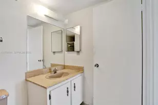 500 Three Islands Boulevard, Hallandale Beach, FL 33009 - Photo 31