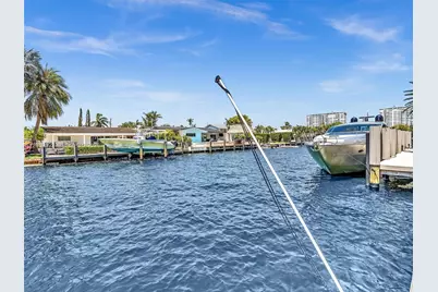 11900 N Bayshore Dr #205, North Miami, FL 33181 - Photo 3