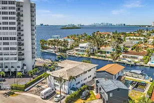 11900 N Bayshore Dr, North Miami, FL 33181 - Photo 25