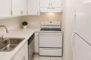 13710 SW 90th Ave, Miami, FL 33176 - Photo 3