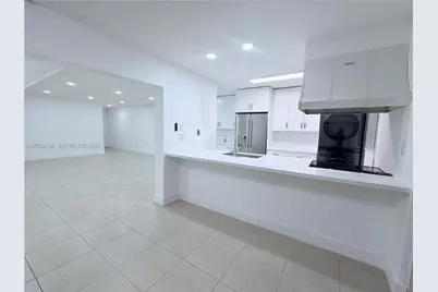 7011 Crown Gate Ct., Miami Lakes, FL 33014 - Photo 1