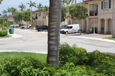 12989 SW 135th Ter, Miami, FL 33186 - Photo 5