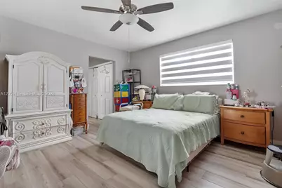 8963 SW 53rd St, Cooper City, FL 33328 - Photo 37