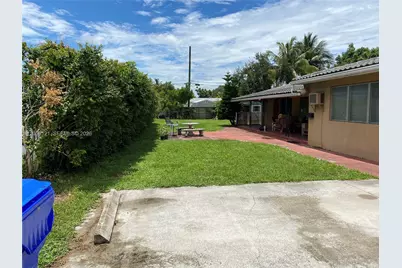 5616 Arthur St #South, Hollywood, FL 33021 - Photo 17
