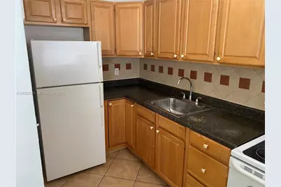 5616 Arthur St #South, Hollywood, FL 33021 - Photo 7