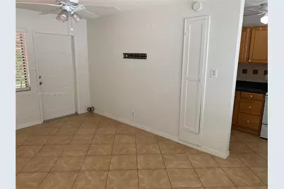 5616 Arthur St #South, Hollywood, FL 33021 - Photo 3