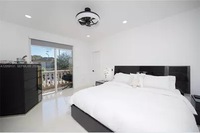 1046 NE 17th Ter, Homestead, FL 33033 - Photo 13