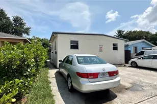 2220 Charleston St, Hollywood, FL 33020 - Photo 1