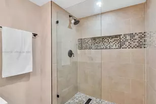 1201 S Ocean Dr, Hollywood, FL 33019 - Photo 35