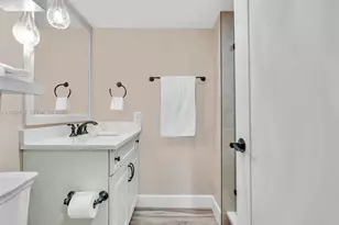 1201 S Ocean Dr, Hollywood, FL 33019 - Photo 33