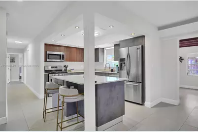 3338 Cleveland St, Hollywood, FL 33021 - Photo 3