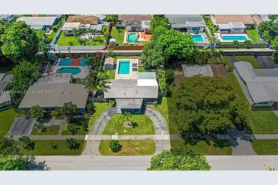 3338 Cleveland St, Hollywood, FL 33021 - Photo 25
