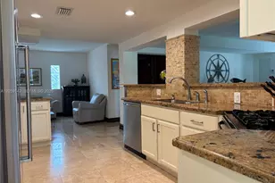 6610 SW 104th Ct, Miami, FL 33173 - Photo 15