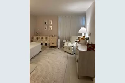2333 Brickell Ave #2512, Miami, FL 33129 - Photo 11