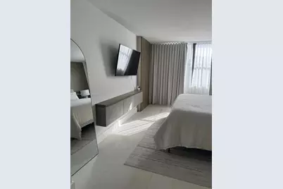 2333 Brickell Ave #2512, Miami, FL 33129 - Photo 5