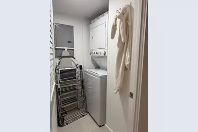 2333 Brickell Ave #2512, Miami, FL 33129 - Photo 37