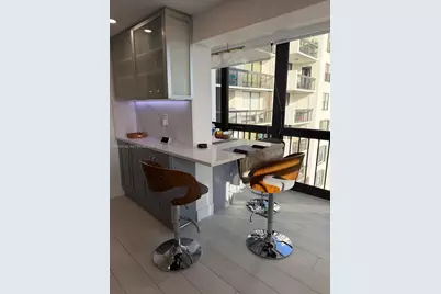 2333 Brickell Ave #2512, Miami, FL 33129 - Photo 17