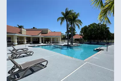 417 Vista Isles Dr #2324, Sunrise, FL 33325 - Photo 19