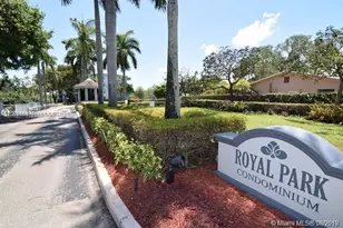 120 Royal Pk Dr, Oakland Park, FL 33309 - Photo 15