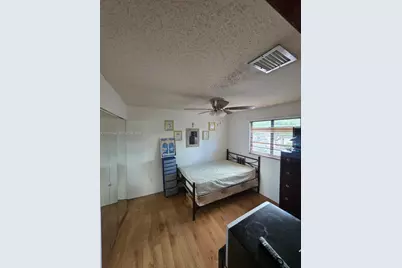 421 SW 87th Ct #0, Miami, FL 33174 - Photo 11