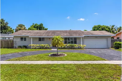 7400 NW 15th St, Plantation, FL 33313 - Photo 1