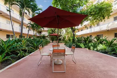 7705 Camino Real #101, Miami, FL 33143 - Photo 23