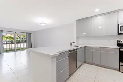 7705 Camino Real #101, Miami, FL 33143 - Photo 13